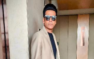 Manoj Bajpayee Hid In Bathroom To Avoid Amitabh Bachchan; Know The True Story | EXCLUSIVE